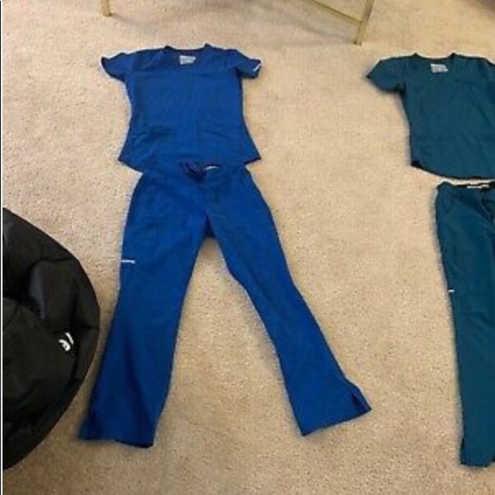 Sketchers Scrubs